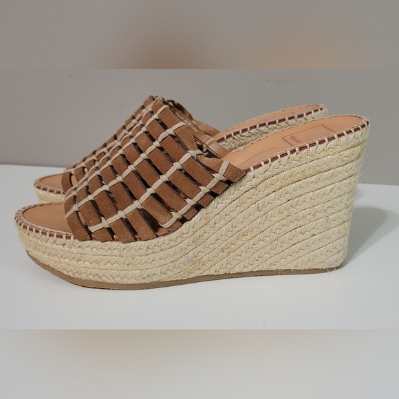 Dolce Vita Wedge Sandels - Picture 4 of 11